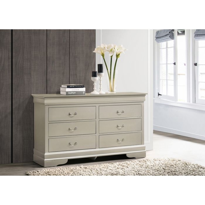 Louisphillipe Dresser, Silver Champagne